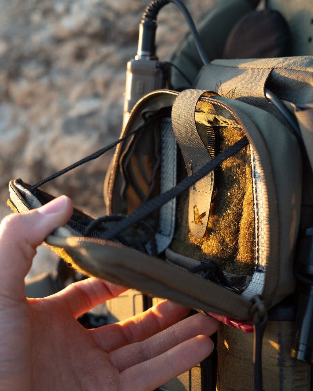 PhonePlate™ - TACTICAL PHONE MOUNT